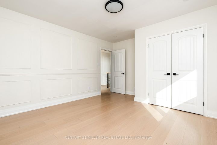 Photo 23 at 134 Abbey Court, MO Morrison, Oakville