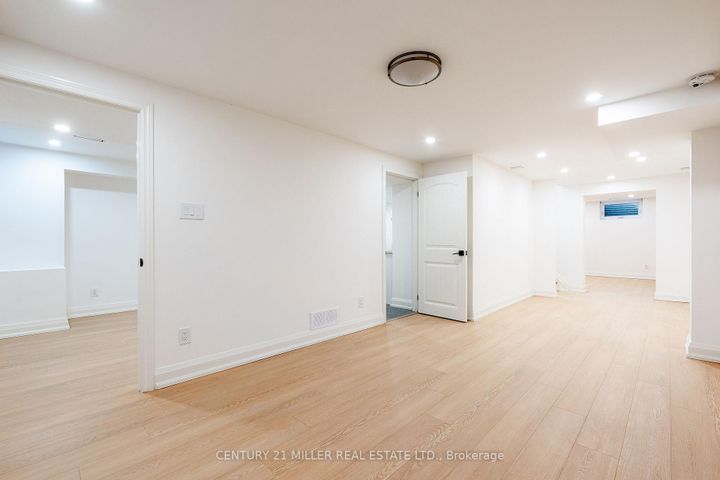 Photo 29 at 134 Abbey Court, MO Morrison, Oakville