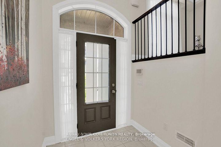 Photo 3 at 29 Nardini Lane N, South Richvale, Richmond Hill