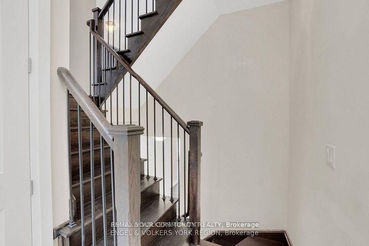 Photo 4 at 29 Nardini Lane N, South Richvale, Richmond Hill