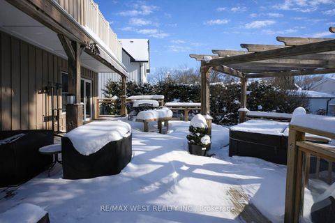 Photo 16 at 53 Metcalfe Street, Aurora Village, Aurora