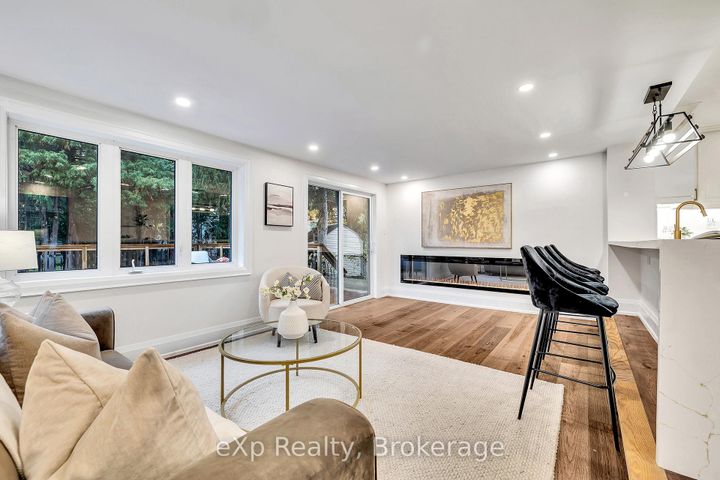 Photo 11 at 877 Kingsway Drive, LaSalle, Burlington