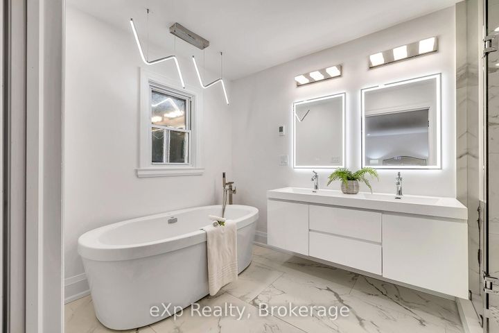 Photo 17 at 877 Kingsway Drive, LaSalle, Burlington