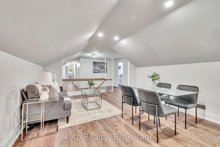 Photo 21 at 877 Kingsway Drive, LaSalle, Burlington