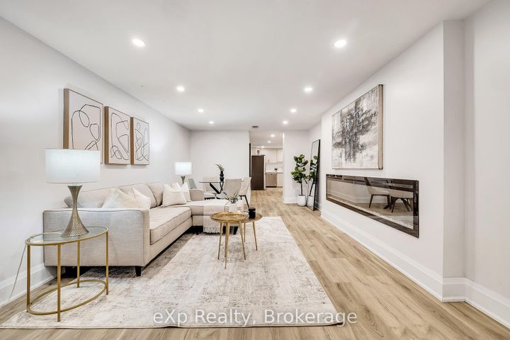 Photo 34 at 877 Kingsway Drive, LaSalle, Burlington