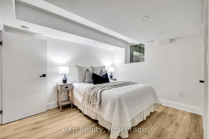 Photo 38 at 877 Kingsway Drive, LaSalle, Burlington