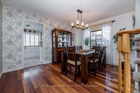 Photo 4 at 13 TEAL Place, Painswick South, Barrie