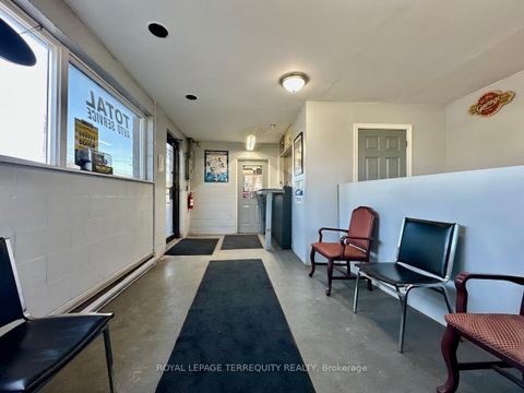 Photo 5 at 1 - 518 Centennial Road N, Centennial Scarborough, Toronto