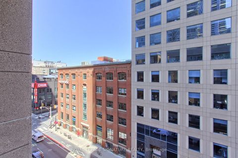 Photo 30 at 618 - 199 Richmond Street W, Waterfront Communities C1, Toronto