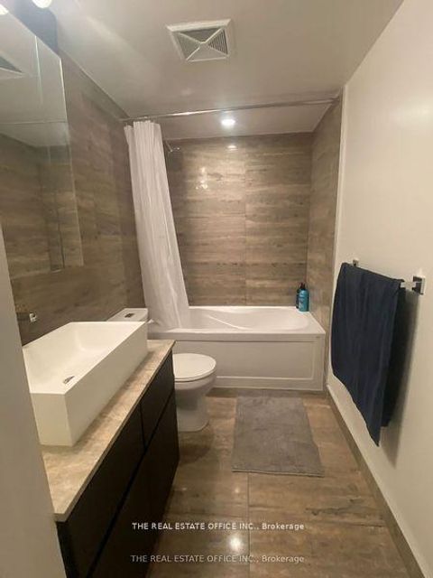 Photo 9 at G09 - 112 Fort York Boulevard, Waterfront Communities C1, Toronto