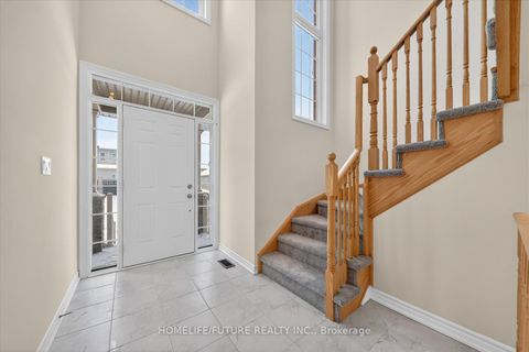 Photo 4 at 8 Grieve Street, Sutton & Jackson's Point, Georgina