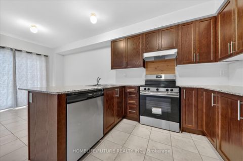 Photo 10 at 8 Grieve Street, Sutton & Jackson's Point, Georgina