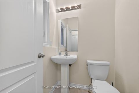 Photo 16 at 8 Grieve Street, Sutton & Jackson's Point, Georgina