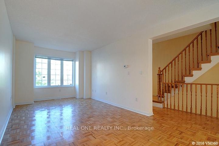 Photo 3 at 37 - 80 Acorn Place, Hurontario, Mississauga