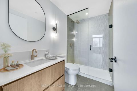Photo 9 at 403 - 1285 Queen Street E, Coxwell, Toronto