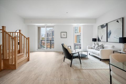 Photo 4 at 3 - 170 Clonmore Avenue, Cliffside, Toronto