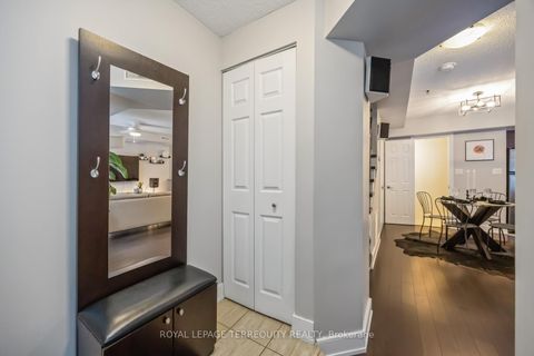 Photo 13 at 130 - 25 Turntable Crescent, Junction, Toronto