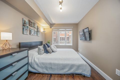 Photo 21 at 130 - 25 Turntable Crescent, Junction, Toronto