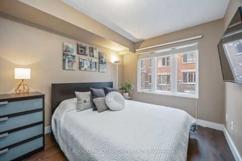 Photo 22 at 130 - 25 Turntable Crescent, Junction, Toronto