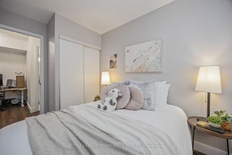 Photo 27 at 130 - 25 Turntable Crescent, Junction, Toronto