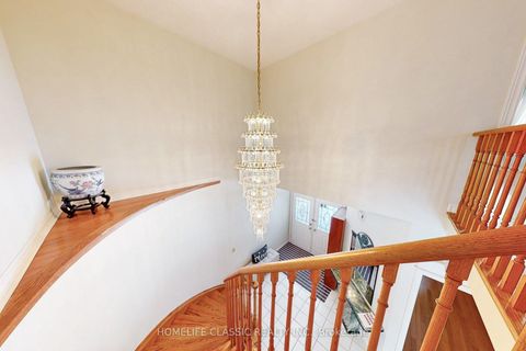 Photo 19 at 50 Oakhurst Drive, Beverley Glen, Vaughan