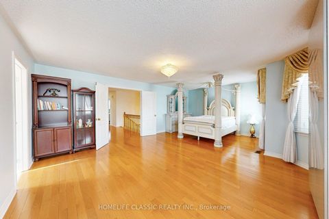 Photo 30 at 50 Oakhurst Drive, Beverley Glen, Vaughan