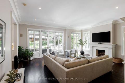 Photo 4 at 67 Kingsway Crescent, Kingsway South, Toronto