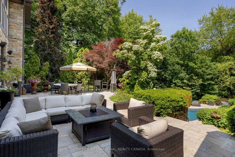 Photo 10 at 67 Kingsway Crescent, Kingsway South, Toronto