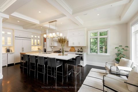 Photo 11 at 67 Kingsway Crescent, Kingsway South, Toronto