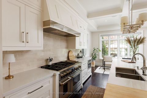 Photo 13 at 67 Kingsway Crescent, Kingsway South, Toronto