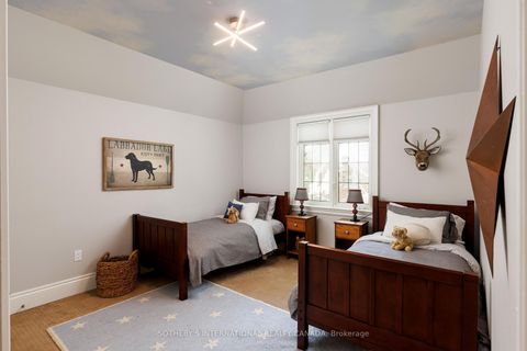 Photo 32 at 67 Kingsway Crescent, Kingsway South, Toronto