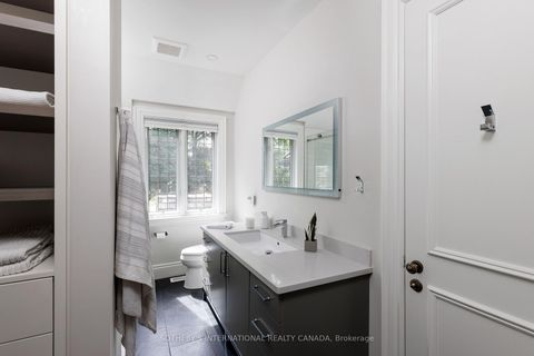 Photo 33 at 67 Kingsway Crescent, Kingsway South, Toronto