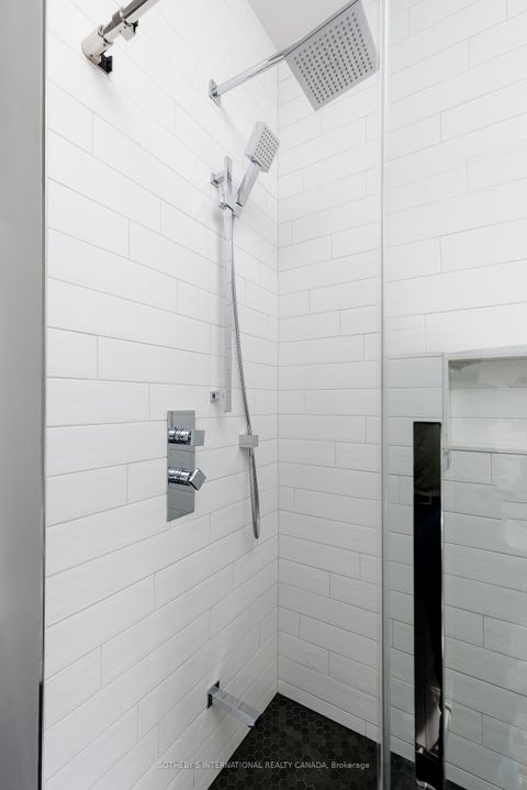 Photo 34 at 67 Kingsway Crescent, Kingsway South, Toronto