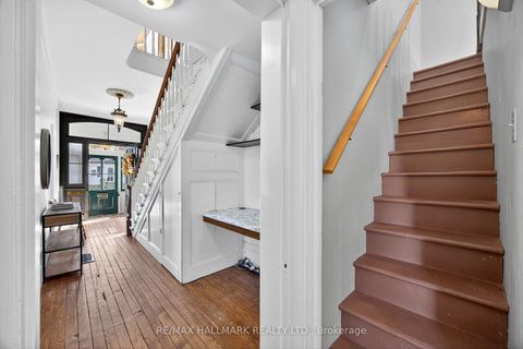 Photo 12 at 84 Wellington Street E, Wellington, Barrie