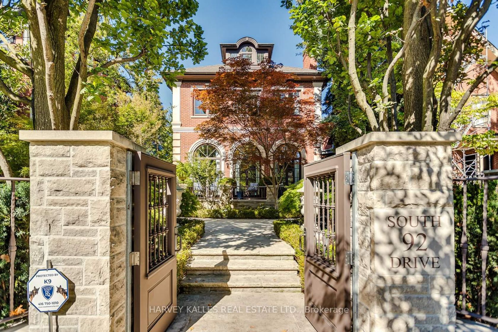 92 South Drive, Moore Park, Toronto 