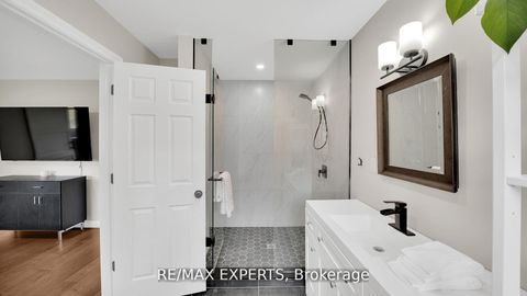 Photo 19 at 26 Wellar Avenue, Nobleton, King