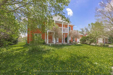 Photo 2 at 3 Sydenham Trail E, Rural Clearview, Clearview