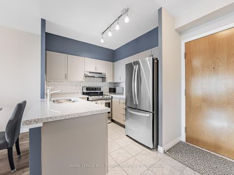 Photo 1 at 1029 - 600 Queens Quay W, Waterfront Communities C1, Toronto