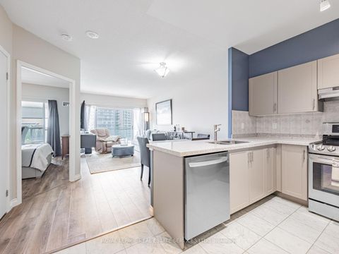 Photo 8 at 1029 - 600 Queens Quay W, Waterfront Communities C1, Toronto