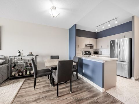 Photo 9 at 1029 - 600 Queens Quay W, Waterfront Communities C1, Toronto