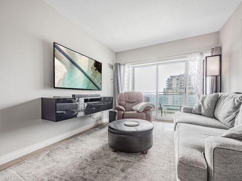 Photo 10 at 1029 - 600 Queens Quay W, Waterfront Communities C1, Toronto