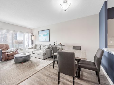 Photo 13 at 1029 - 600 Queens Quay W, Waterfront Communities C1, Toronto