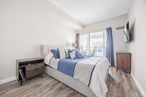 Photo 15 at 1029 - 600 Queens Quay W, Waterfront Communities C1, Toronto