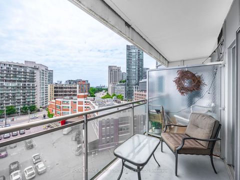 Photo 22 at 1029 - 600 Queens Quay W, Waterfront Communities C1, Toronto