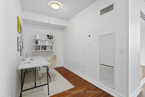 Photo 11 at 3105 - 85 Queens Wharf Road, Waterfront Communities C1, Toronto