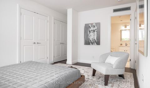 Photo 15 at 123 - 1 Benvenuto Place, Casa Loma, Toronto