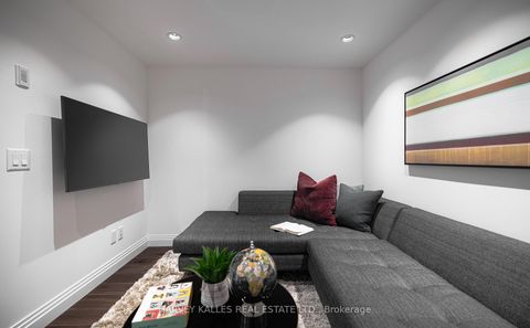 Photo 22 at 123 - 1 Benvenuto Place, Casa Loma, Toronto