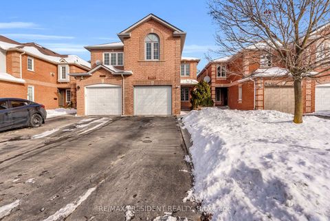 Photo 1 at 7031 Graydon Court, Lisgar, Mississauga