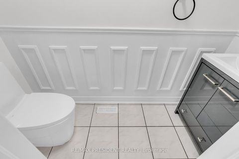 Photo 20 at 7031 Graydon Court, Lisgar, Mississauga