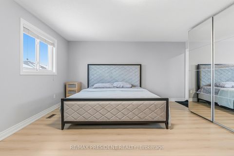 Photo 25 at 7031 Graydon Court, Lisgar, Mississauga